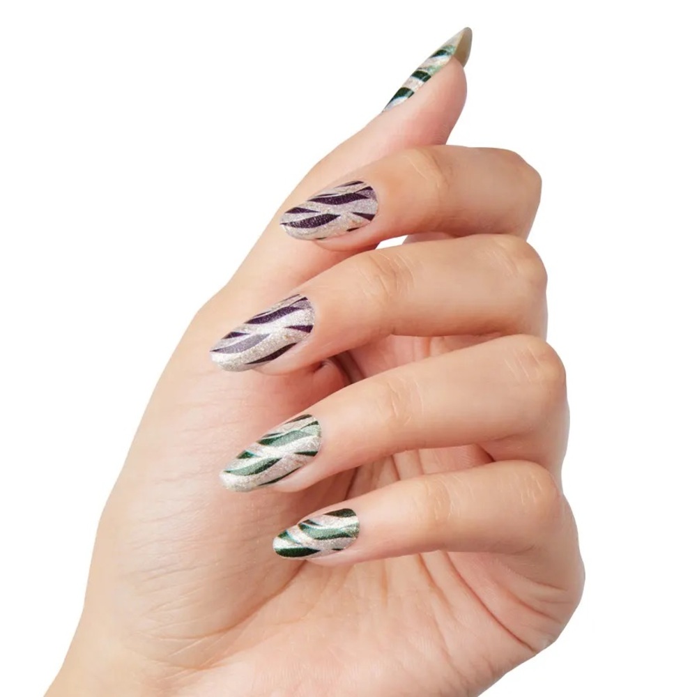 B2G1 BOMBER BRAID Color Street Nail Strips